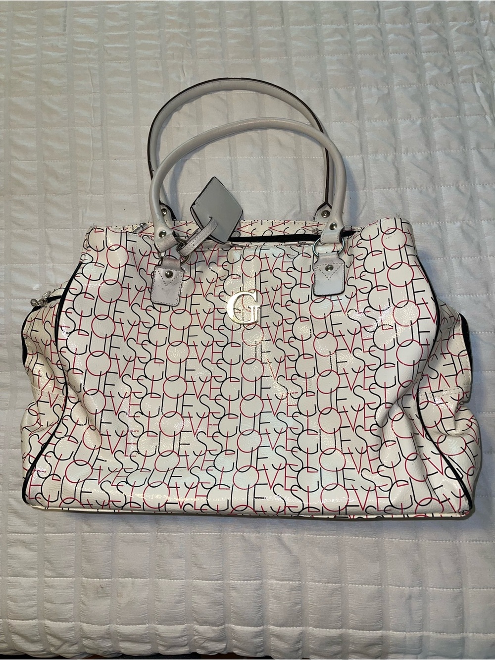 G by Guess White Tote with Live Guess Red Logo Print and Gold Emblem